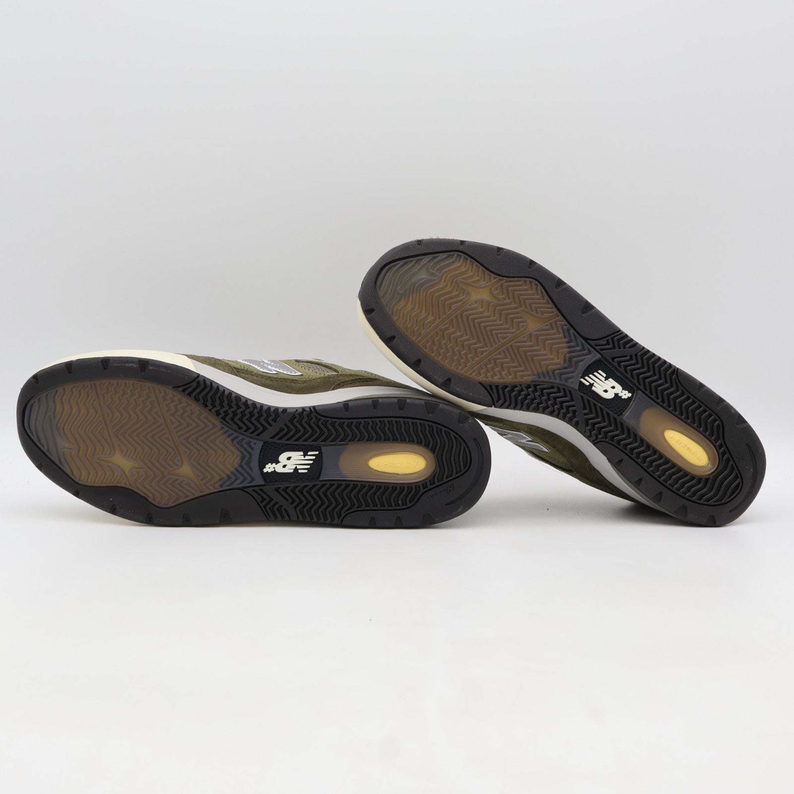 NM933JKL Andrew Reynolds Ã New Balance Numeric 933 Olive Olive (Men's)