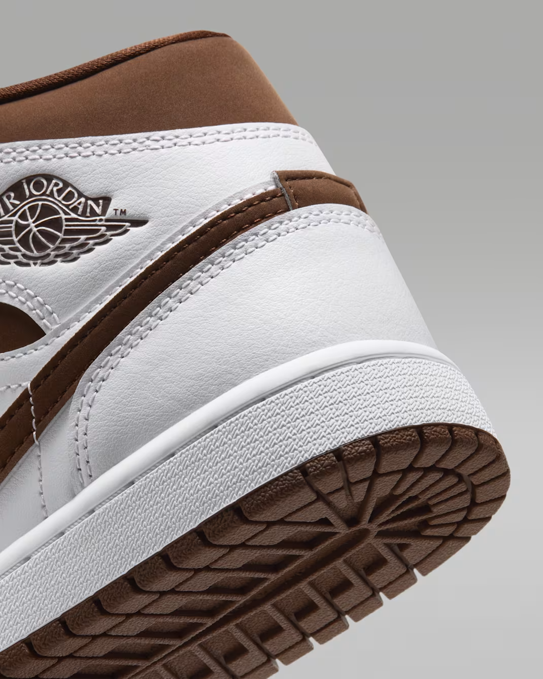 BQ6472-125 Nike Air Jordan 1 Mid "White/Cacao Wow" (Women's)