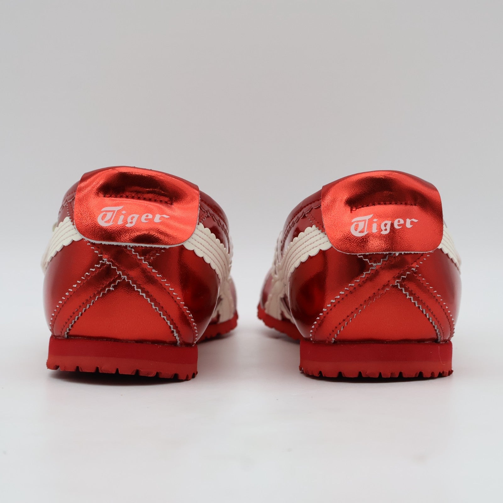 1182A708-700 Onitsuka Tiger Mexico 66 TGRS Classic Red Cream (Women's)