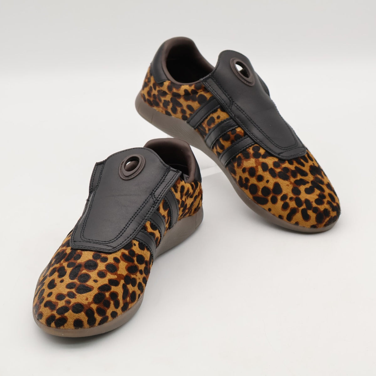 JS0298 adidas Taekwondo Mei Core Black Gum Five (Women's)