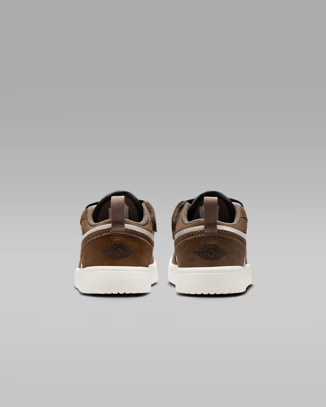 DR9748-200 Nike PS Jordan 1 Low Alt "Palomino/Phantom"