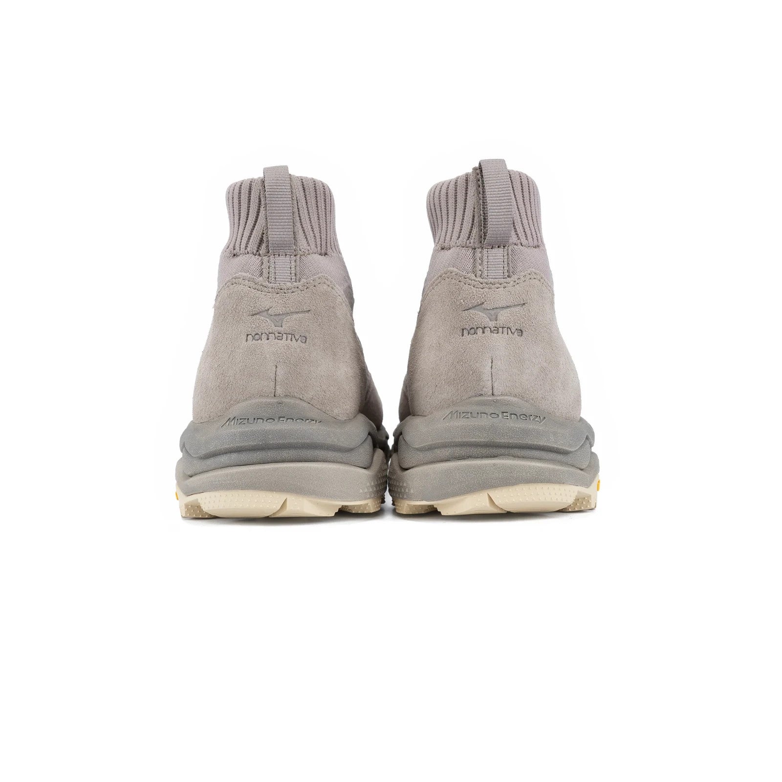 D1GD261501 nonnative Mizuno Wave Mujin LS Mid GORE-TEX"Light Grey (Men's)