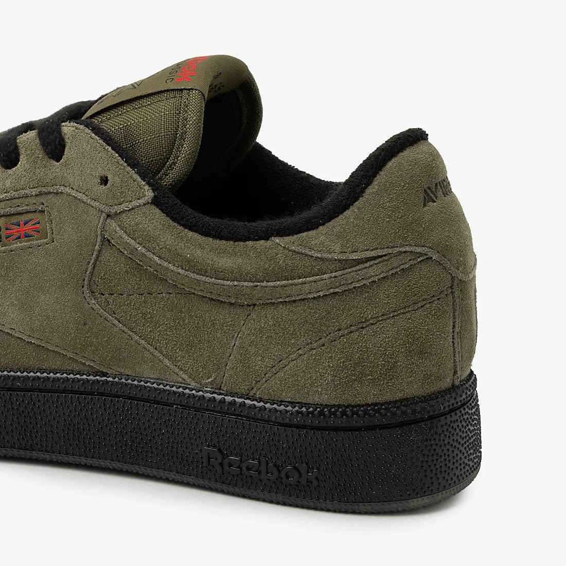 R00203 AVIREX Ã Reebok Club C 85 Vintage "Khaki" (Men's)