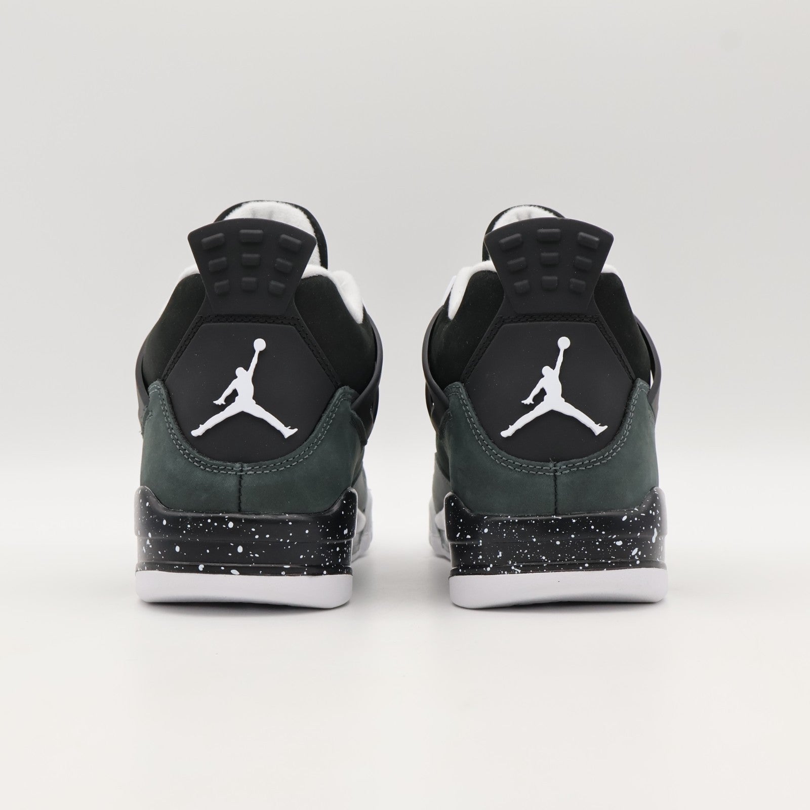 FQ8138-002 Nike Air Jordan 4 Retro Fear (Men's)