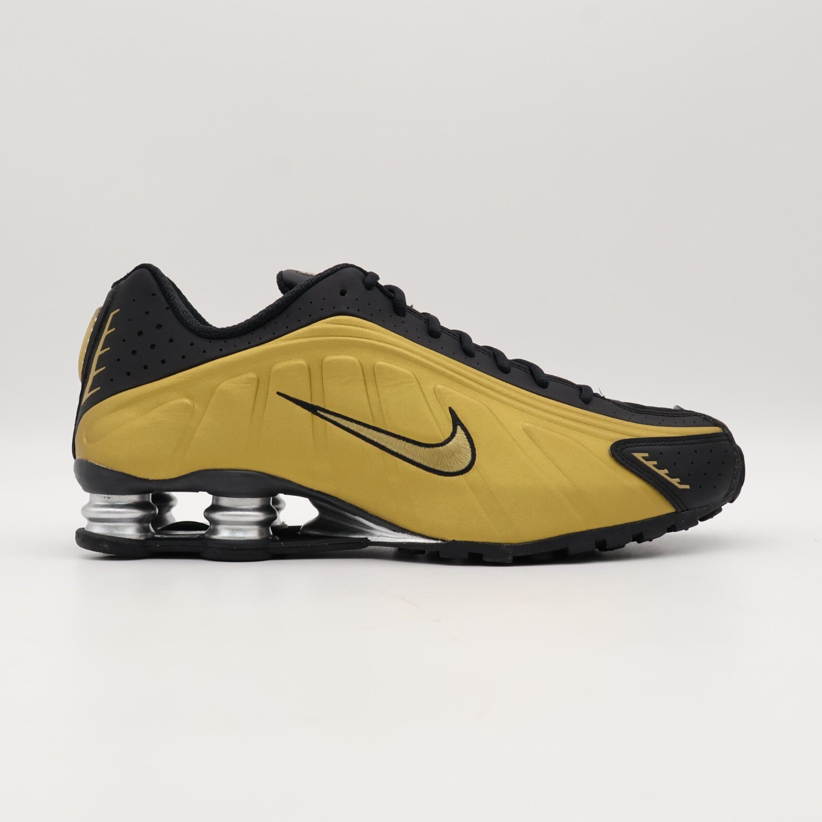 AR3565-005 Nike Shox R4 Black Metallic Gold Silver (Women's)