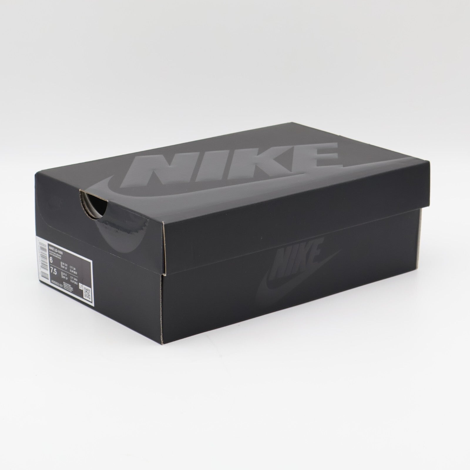 HM0950-001 NIKE LD-1000 Black and Sail (Men's)