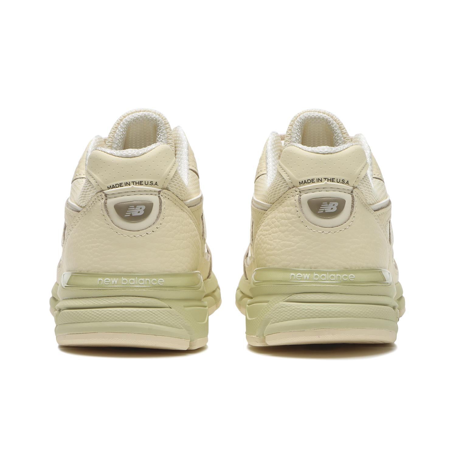 U990BO4 New Balance 990V4 Macadamia Nut (Men's)