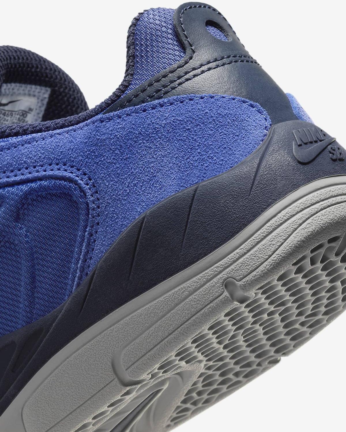 FD4691-400 Nike SB Vertebrae Astronomy Blue Obsidian Midnight Navy Wolf (Men's)