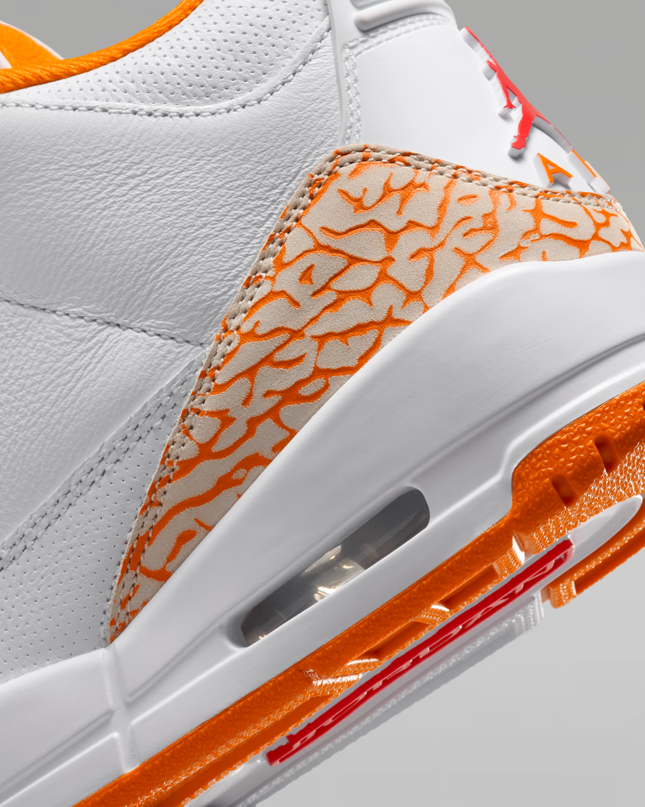 CK9246-101 Nike Air Jordan 3 "Orange Citrus" (Women's)