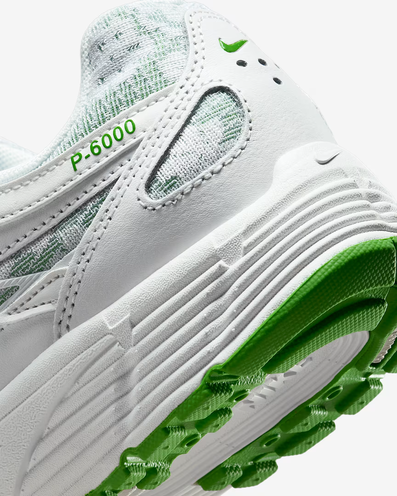 IH4482-100 Nike P-6000 Shoes Summit White Kelly Green Summit White (Women's)