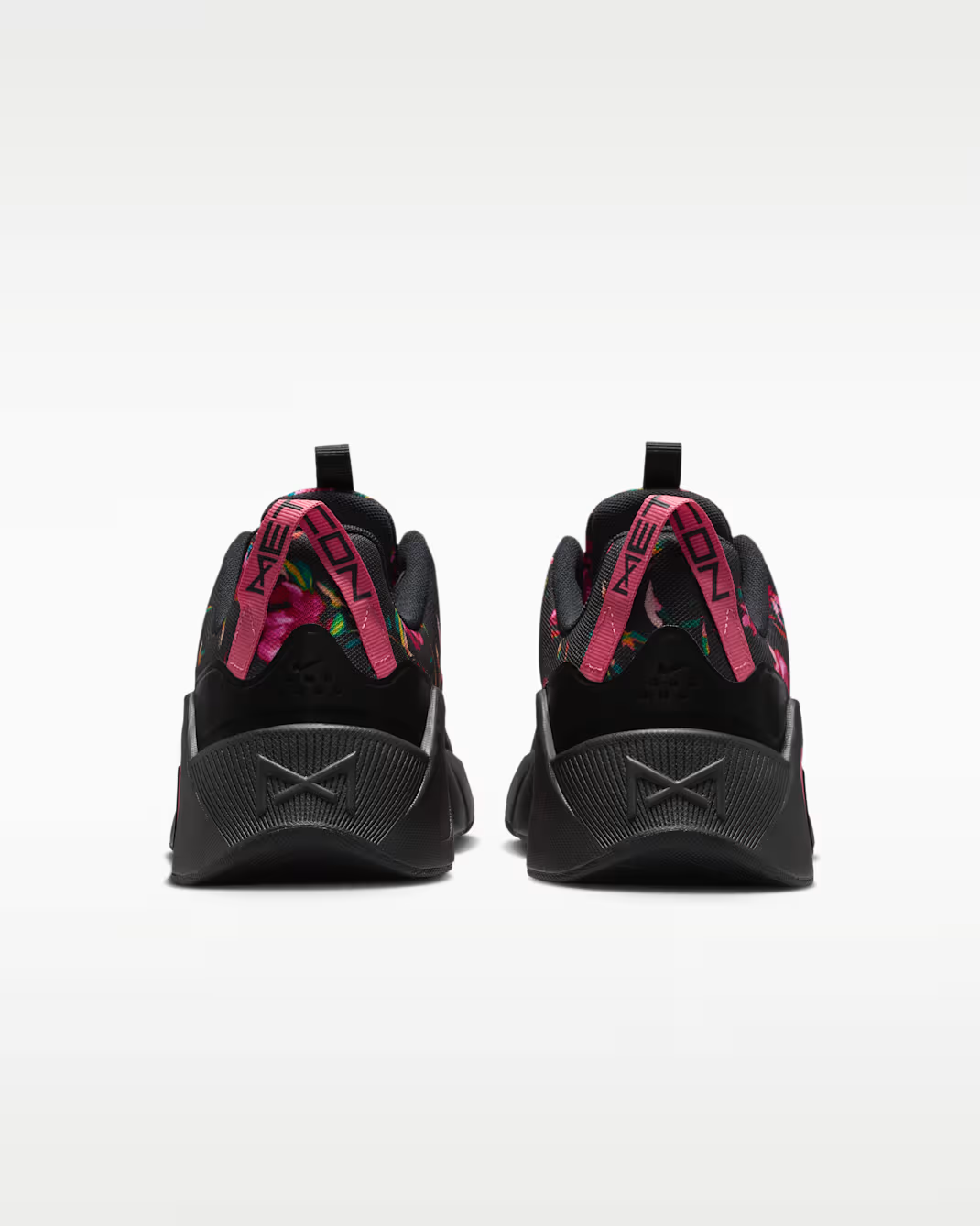 IR0153-001 Nike Free Metcon 7 SE "Black/Black/Sea Coral" (Women's)