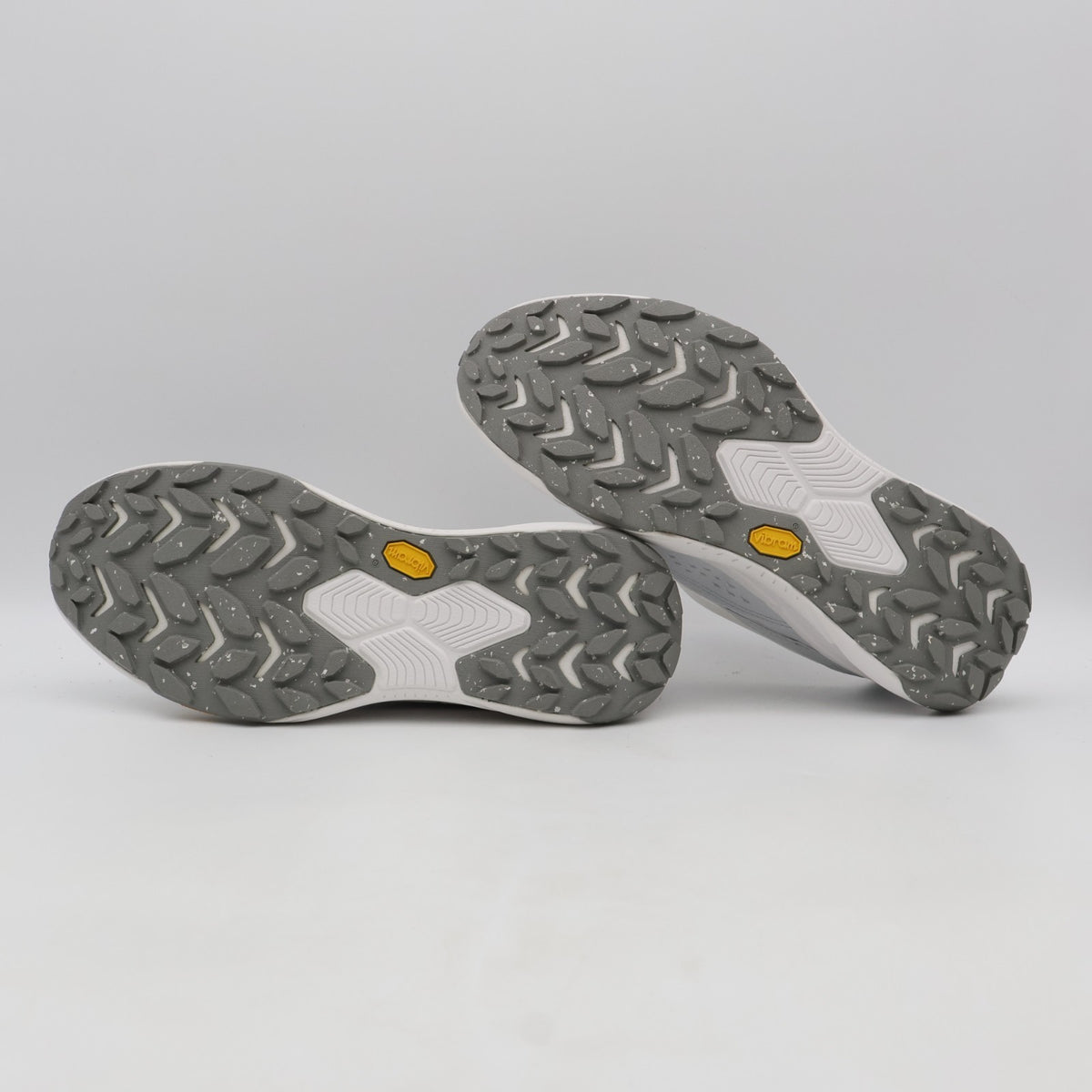 1162850-WMC Hoka Project Transport White Grey (Men's)