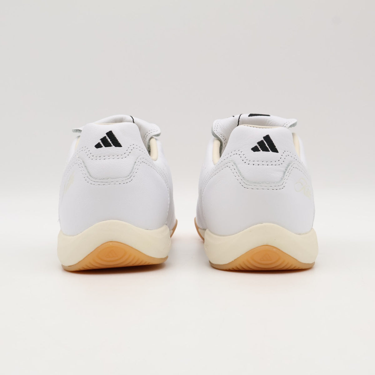 JS0727 Kith Ã adidas Football Predator 2002 IC White Black Gum (Men's)