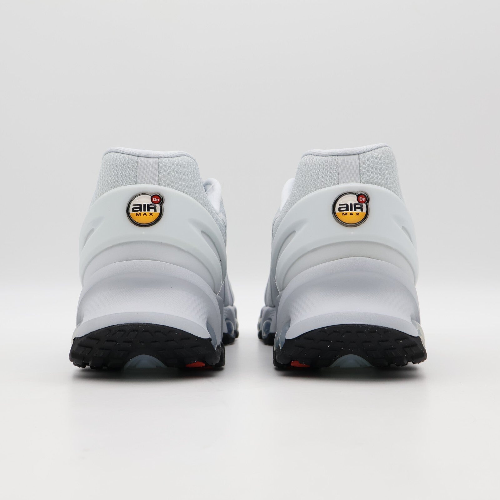 FQ7860-010 Nike Air Max DN8 White Black (Men's)