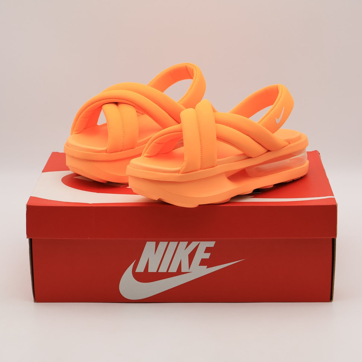 FJ5929-800 Nike WMNS Air Max Isla Sandal Peach Cream Pale Ivory (Women's)