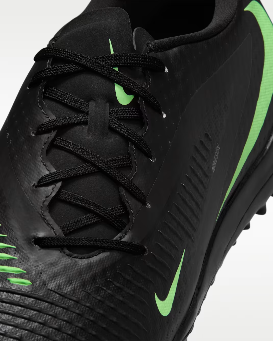 HQ2325-001 Nike Phantom 6 Low Academy "Black/Illusion Green" (Men's)