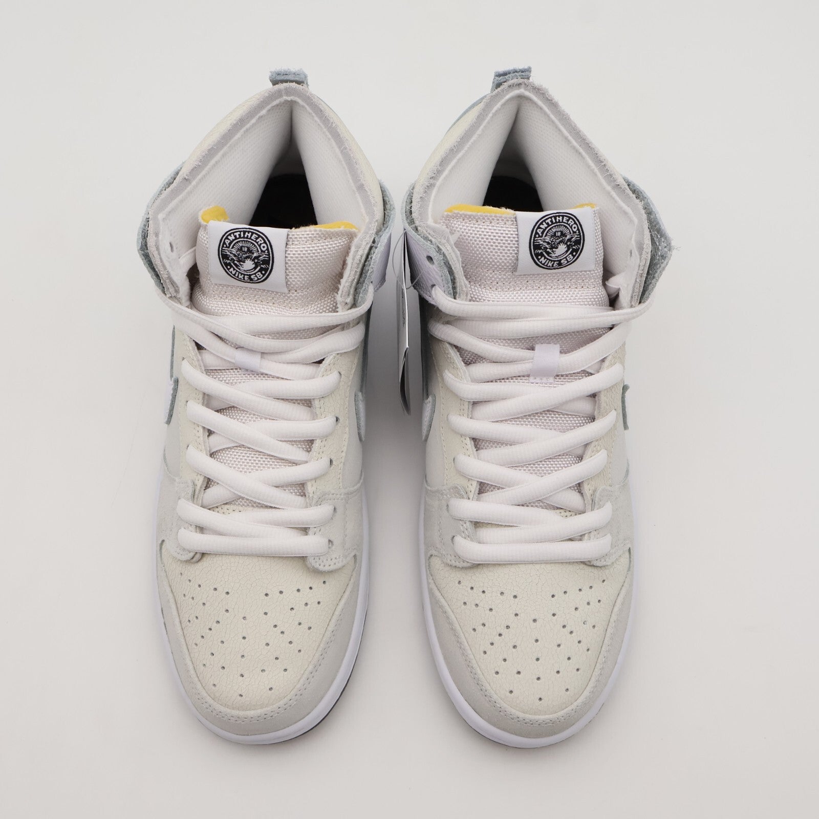 HM5837-100 ANTIHERO Ã Nike SB Dunk High QS White (Men's)