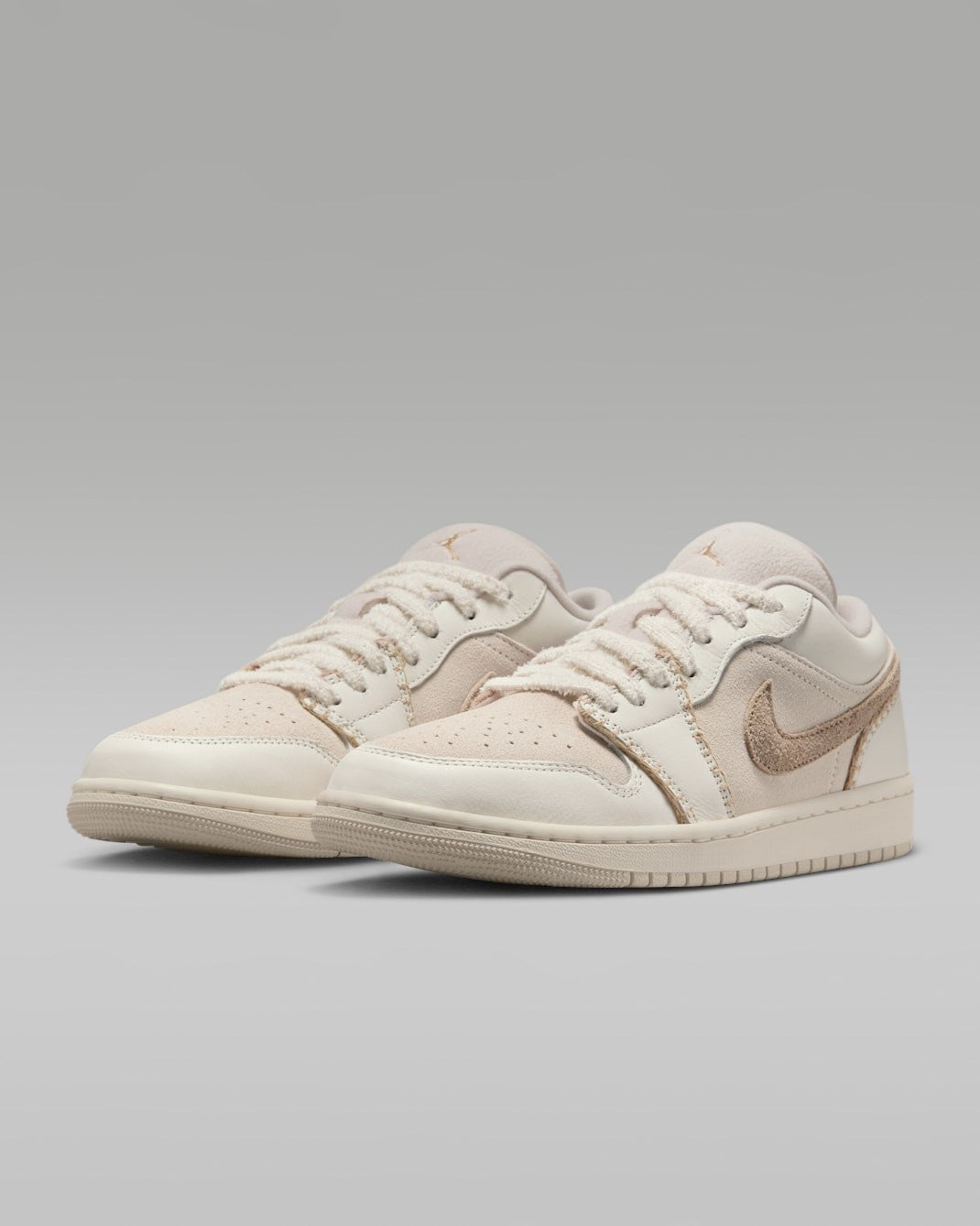 HV4268-120 Nike Air Jordan 1 Low Hemp ( Women's )