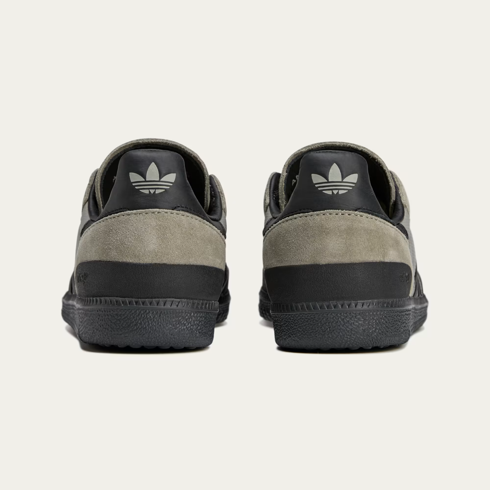 JR5536 100 Thieves Ã adidas Palos Hills (Men's)