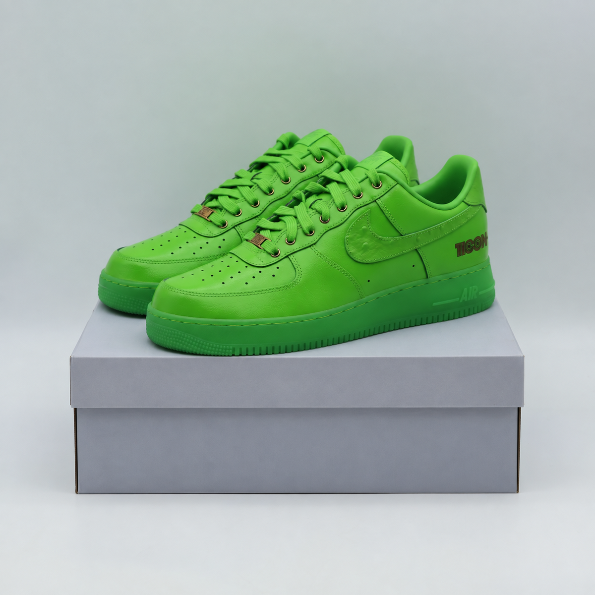 IV6822-399 Nike Air Force 1 Low LX "Icon" (Men's)