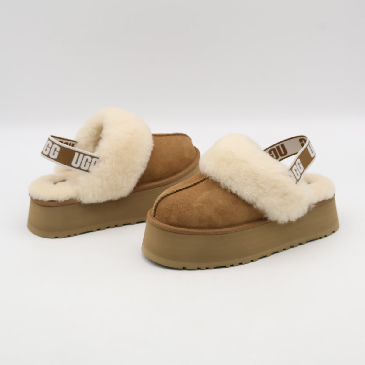 1113474-CHE UGG FUNKETTE CHESTNUT