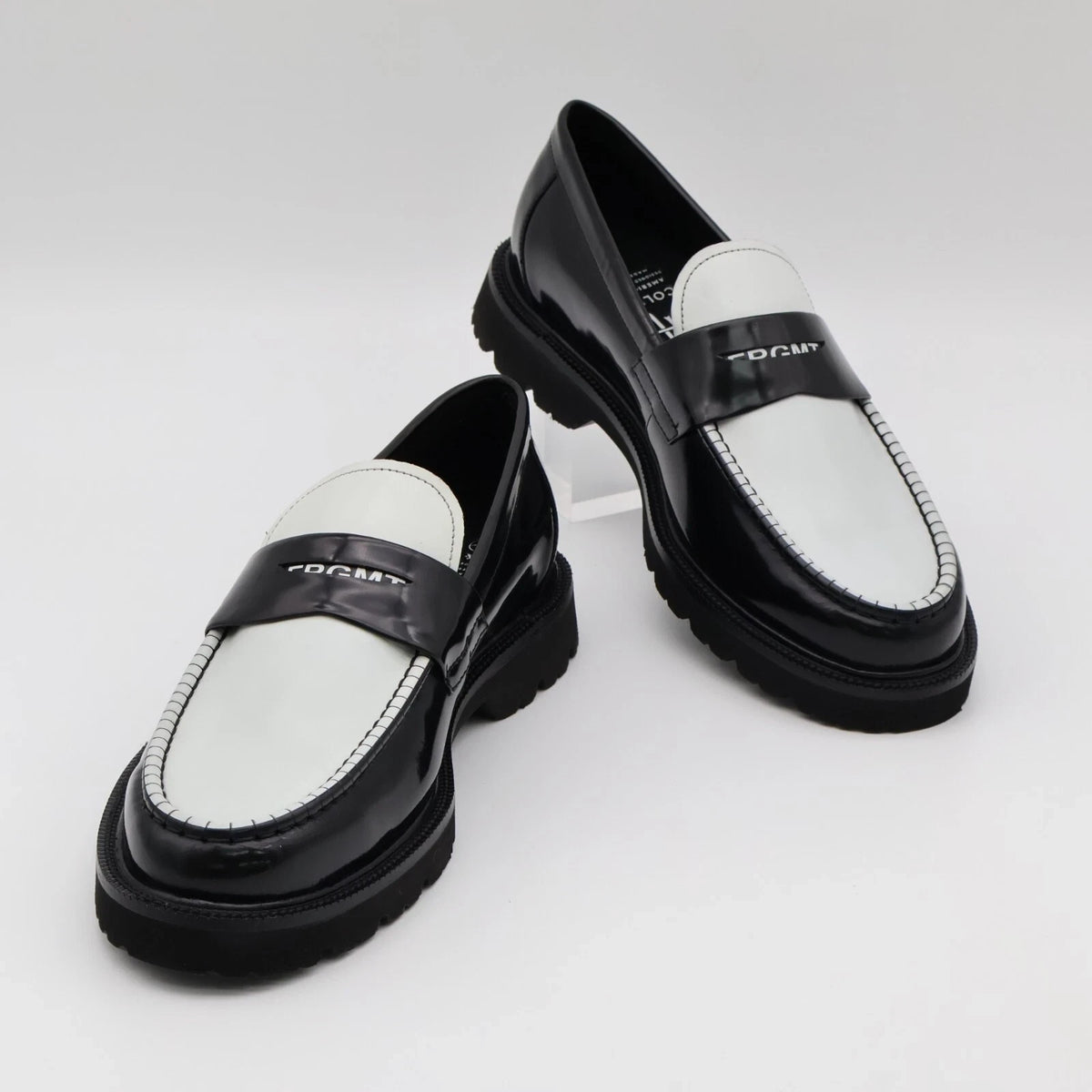 C38640 Fragment COLE HAAN American Classics Penny Loafer White Black (Men's)