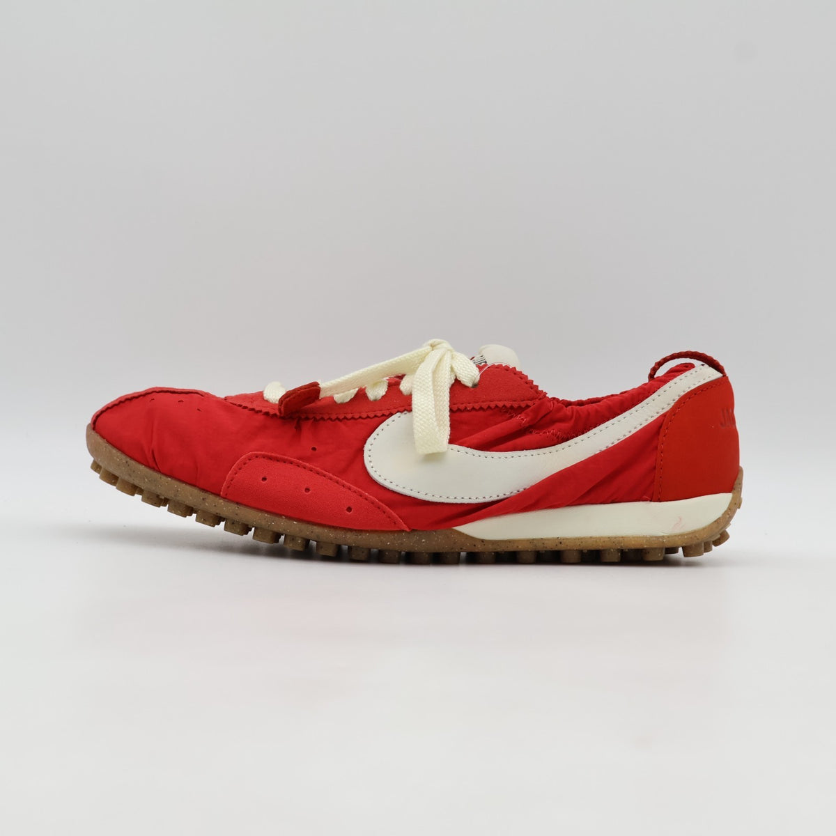 HV8547-600 Jacquemus Ã Nike Moon Shoe SP University Red ( Women's )