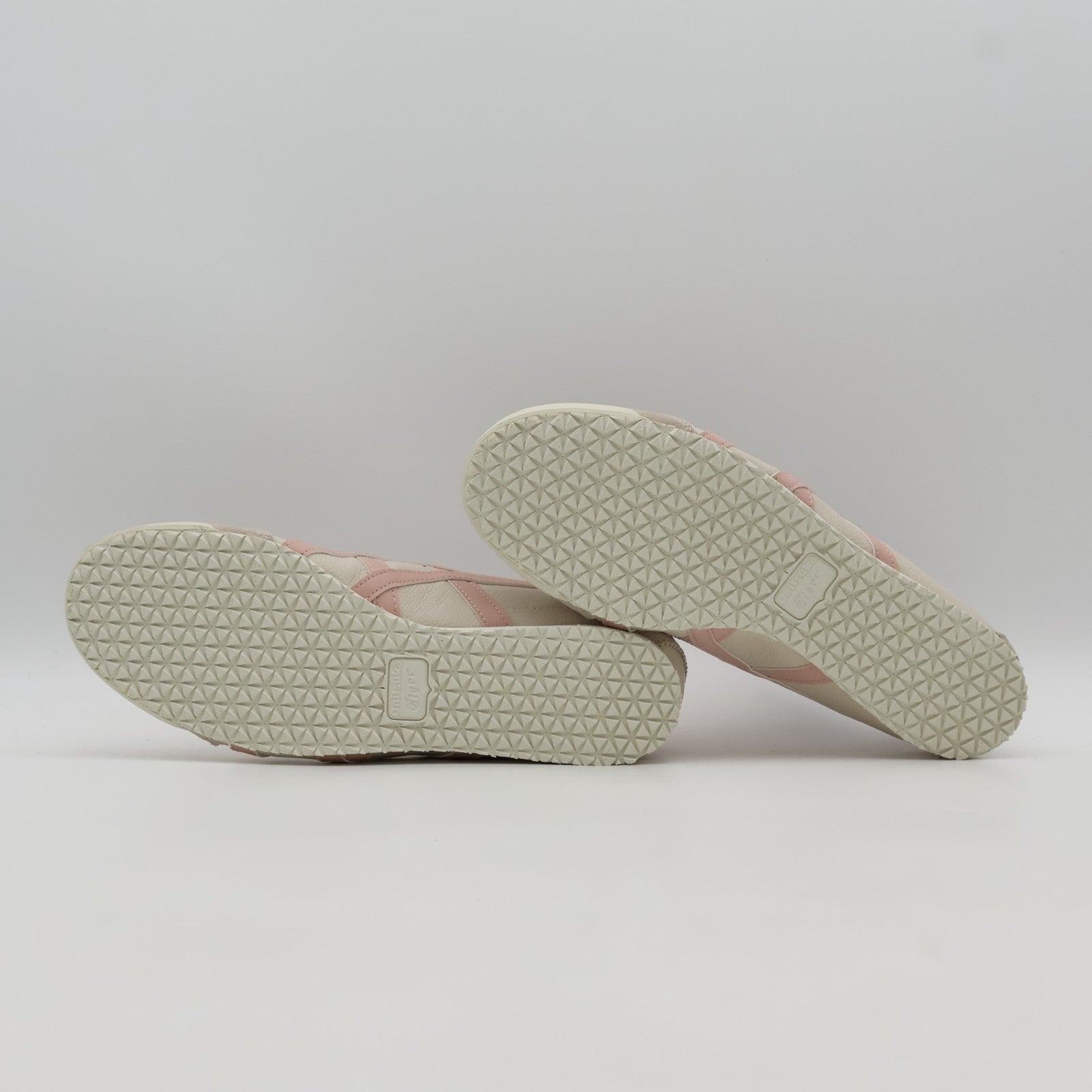 1183A201-254 Onitsuka Tiger Mexico 66 Oatmeal Ginger Peach (Men's)