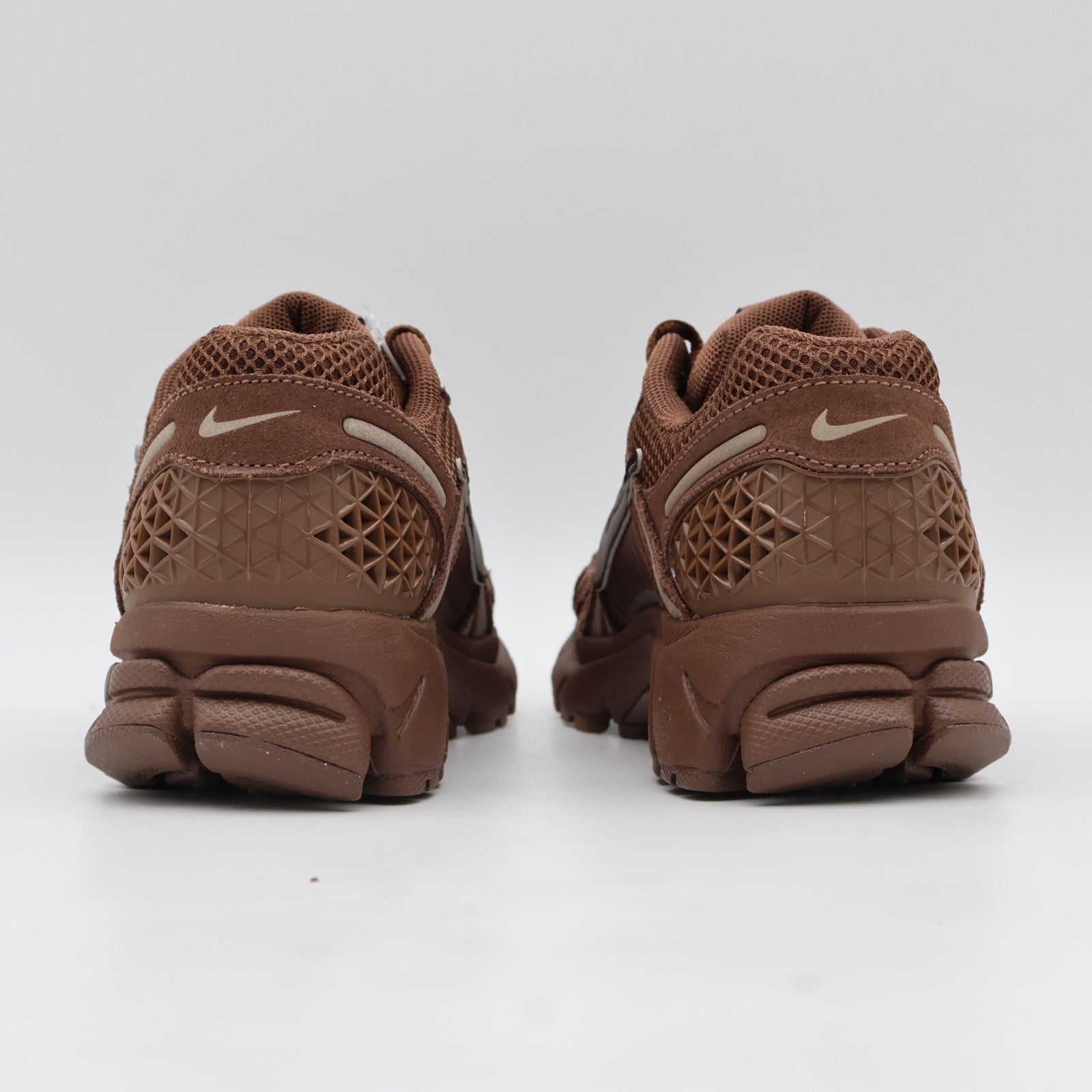 HQ0458-201 Nike Zoom Vomero 5 Fauna Brown Velvet Brown Mink Brown