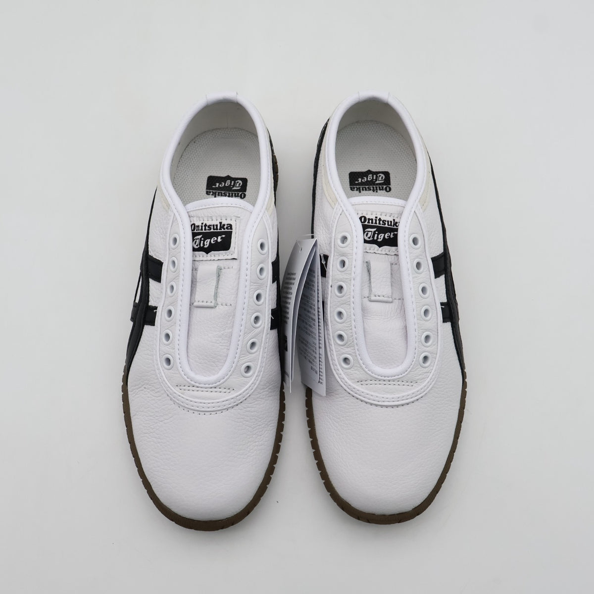 1183C529-101 Onitsuka Tiger Tsunahiki Slip On White Black (Men's)