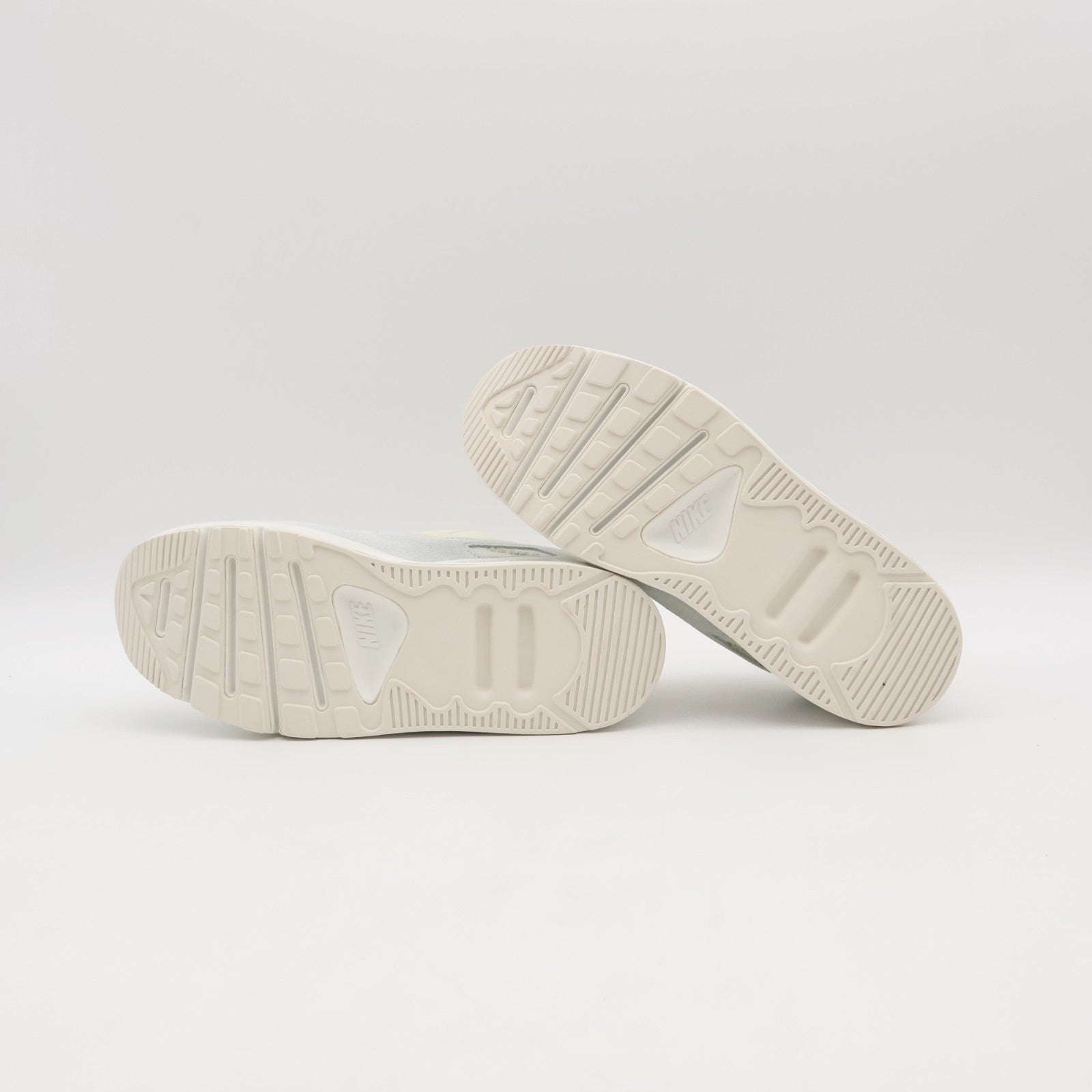 HQ3494-110 Nike Air Max 90 LV8 SE Pale Ivory Sail Photon Dust Barely (Women's)