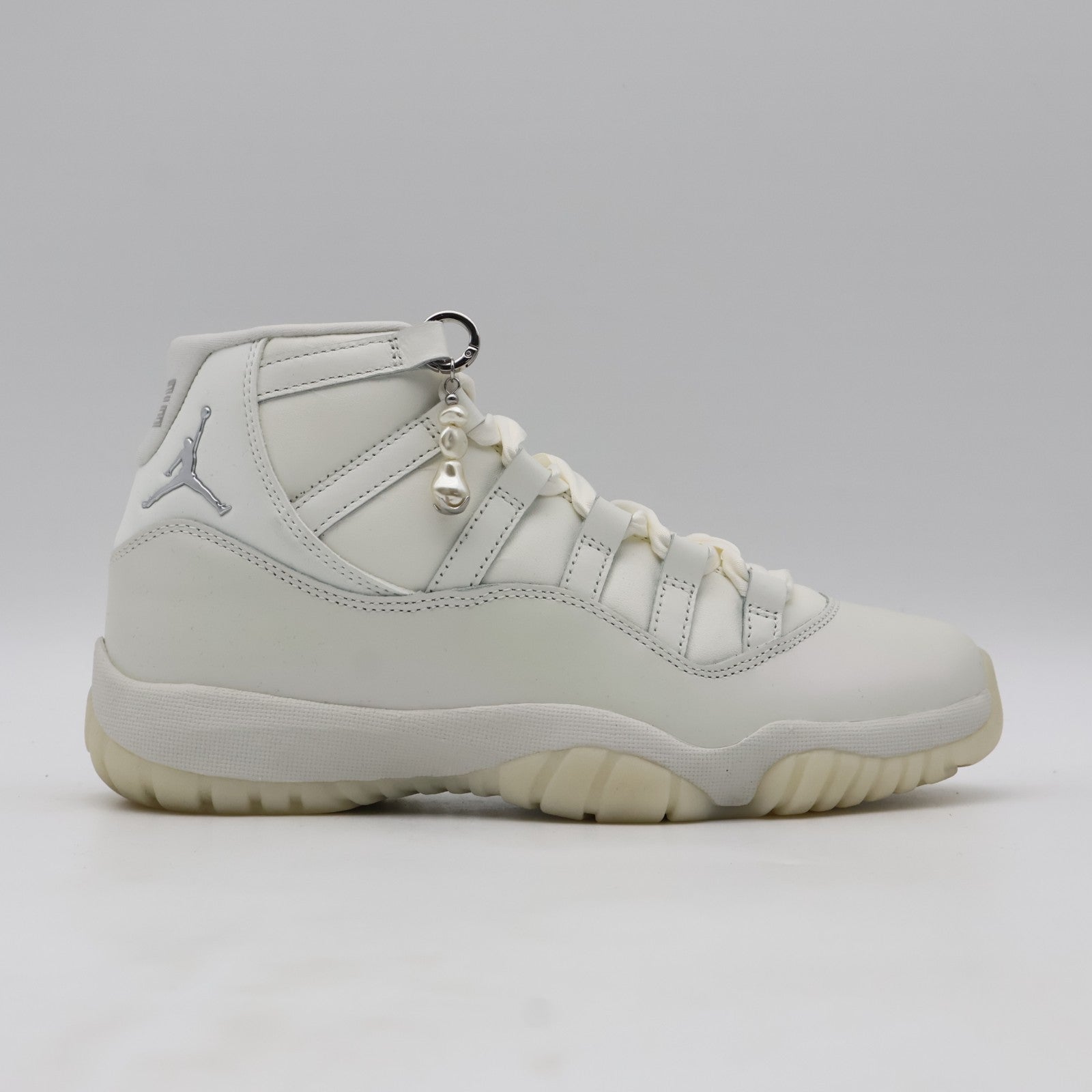 AR0715-110 Nike Air Jordan 11 Grand Finale Pearl (Women's)