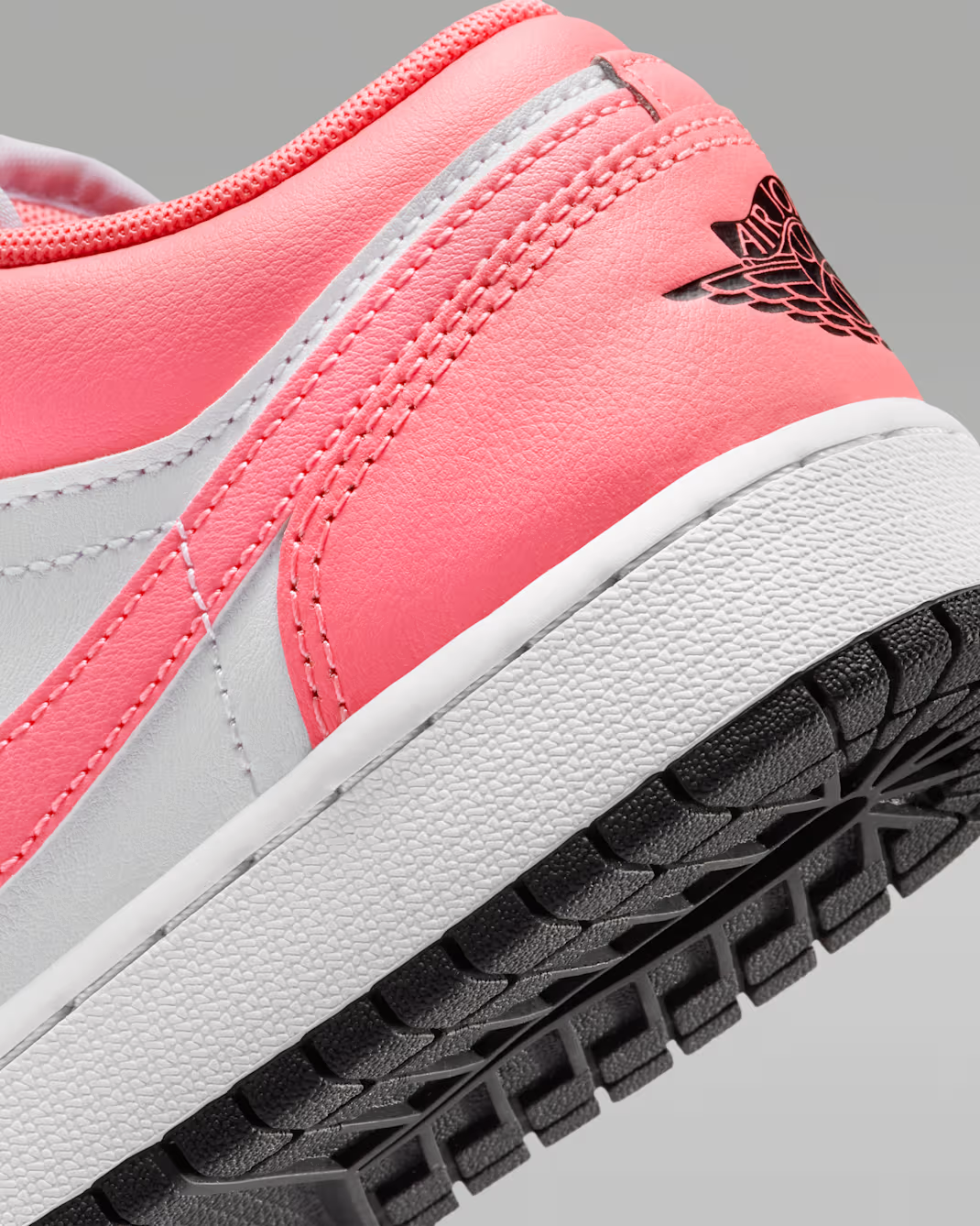 553560-025 Nike GS Air Jordan 1 Low Black White Pink Gaze