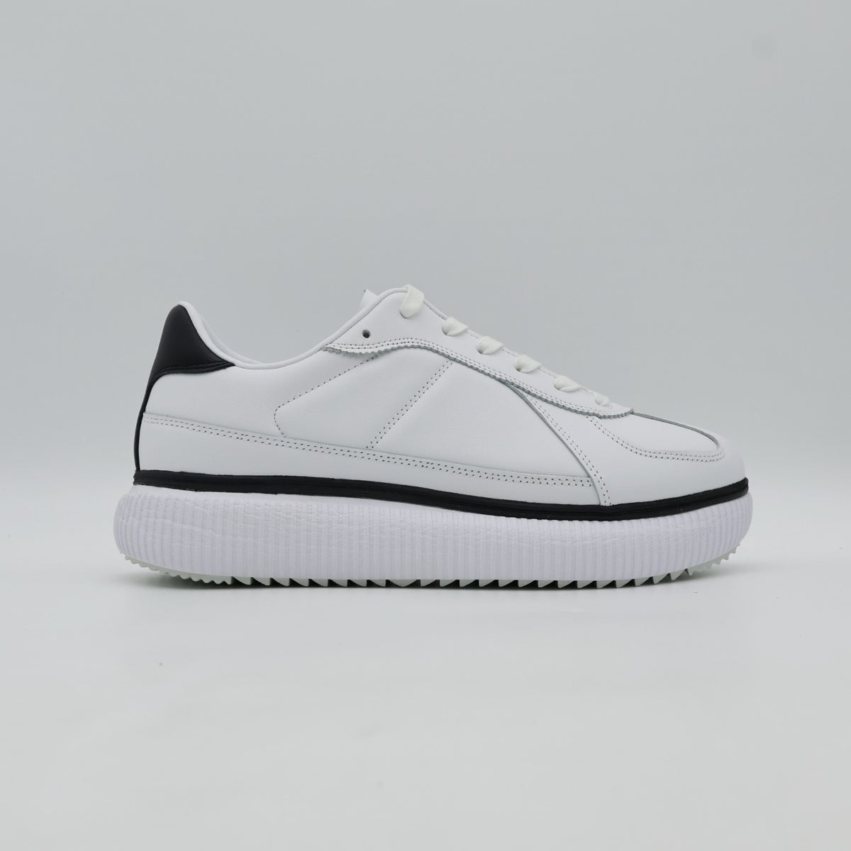 1183B873-101 Onitsuka Tiger Delecity White (Men's)