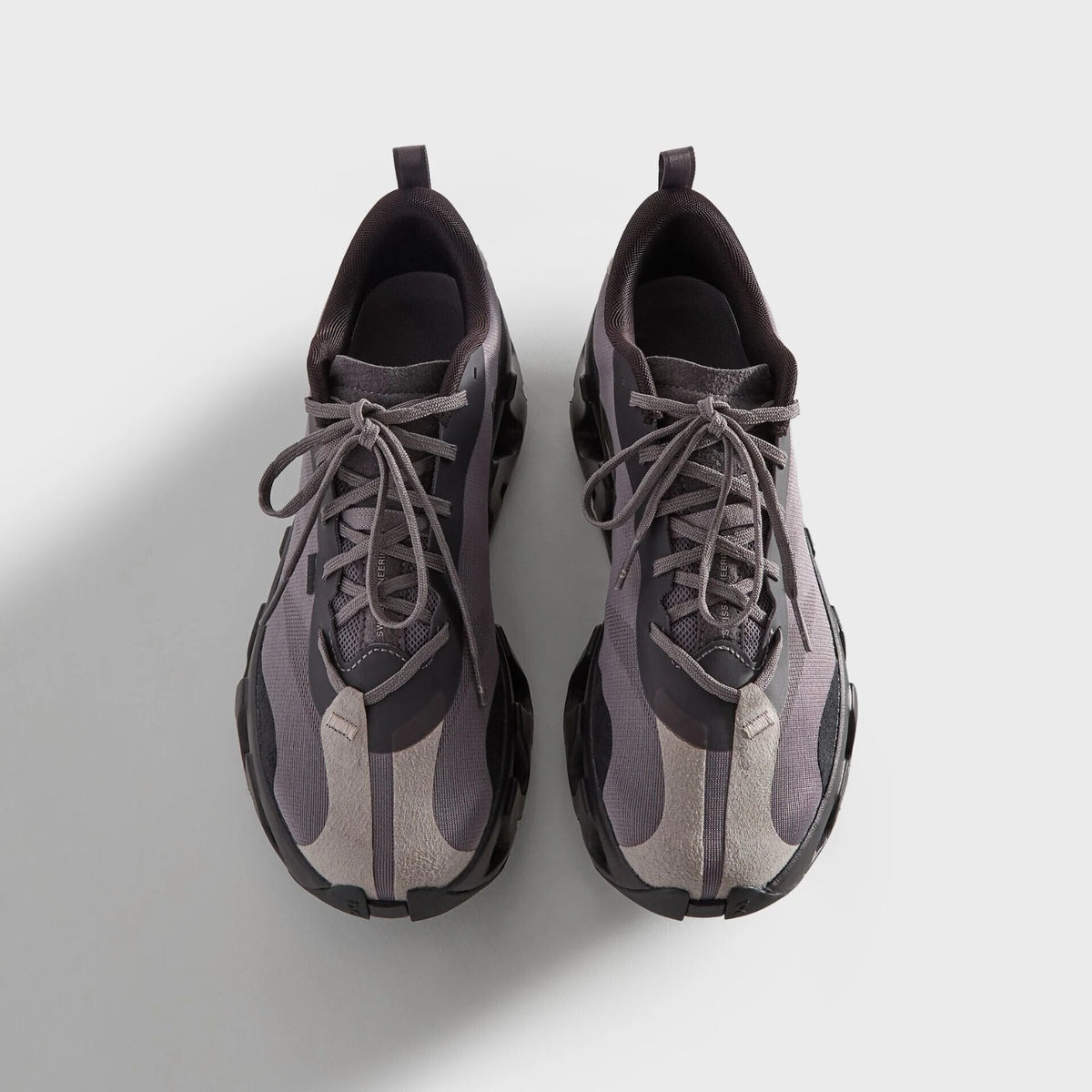 3MG10776093 KITH x On K-Tech 1 "Shark/Ox" (Men's)