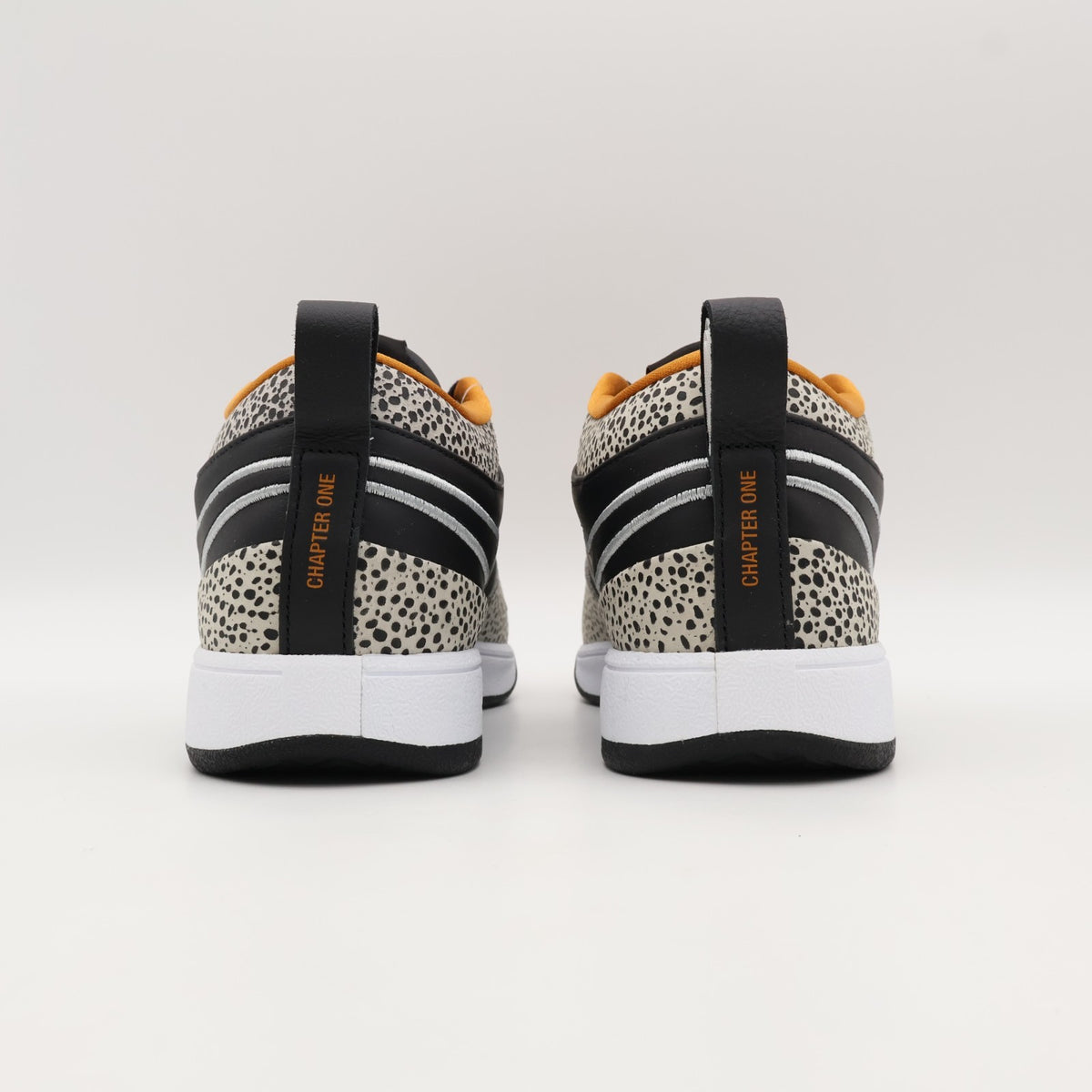 IO9703-001 Nike Book 1 Air Safari (Men's)