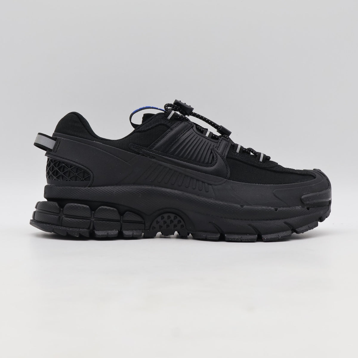 HQ2181-004 Nike Zoom Vomero 5 Roam Black (Women's)