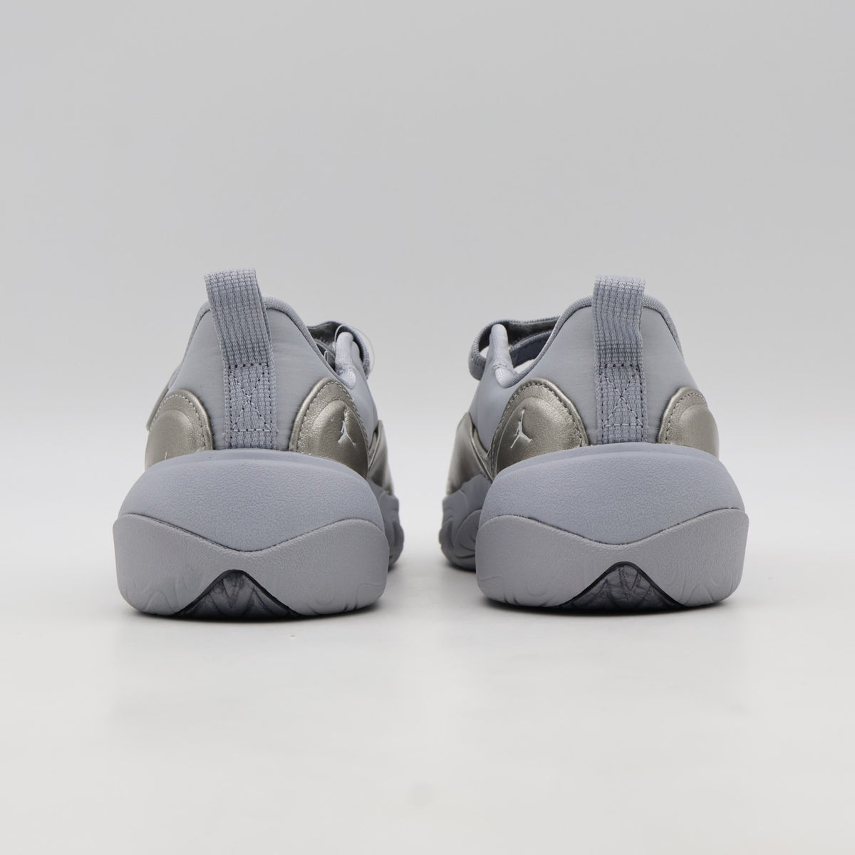 IB8597-002 Nike Jordan Pointe "Metallic Silver/Smoke Grey" (Women's)