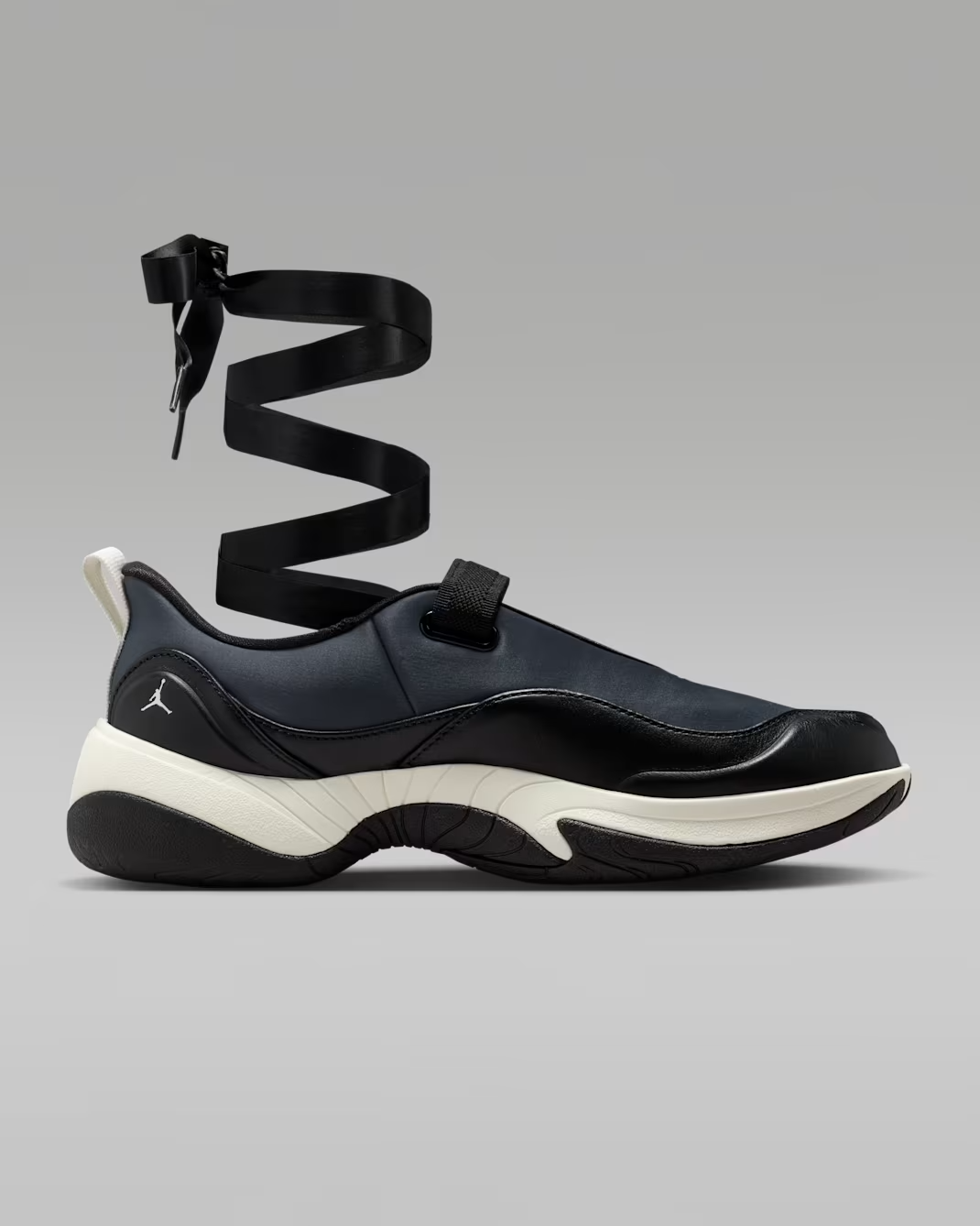 IB8597-001 Nike Jordan Pointe Black Sail (Women's)