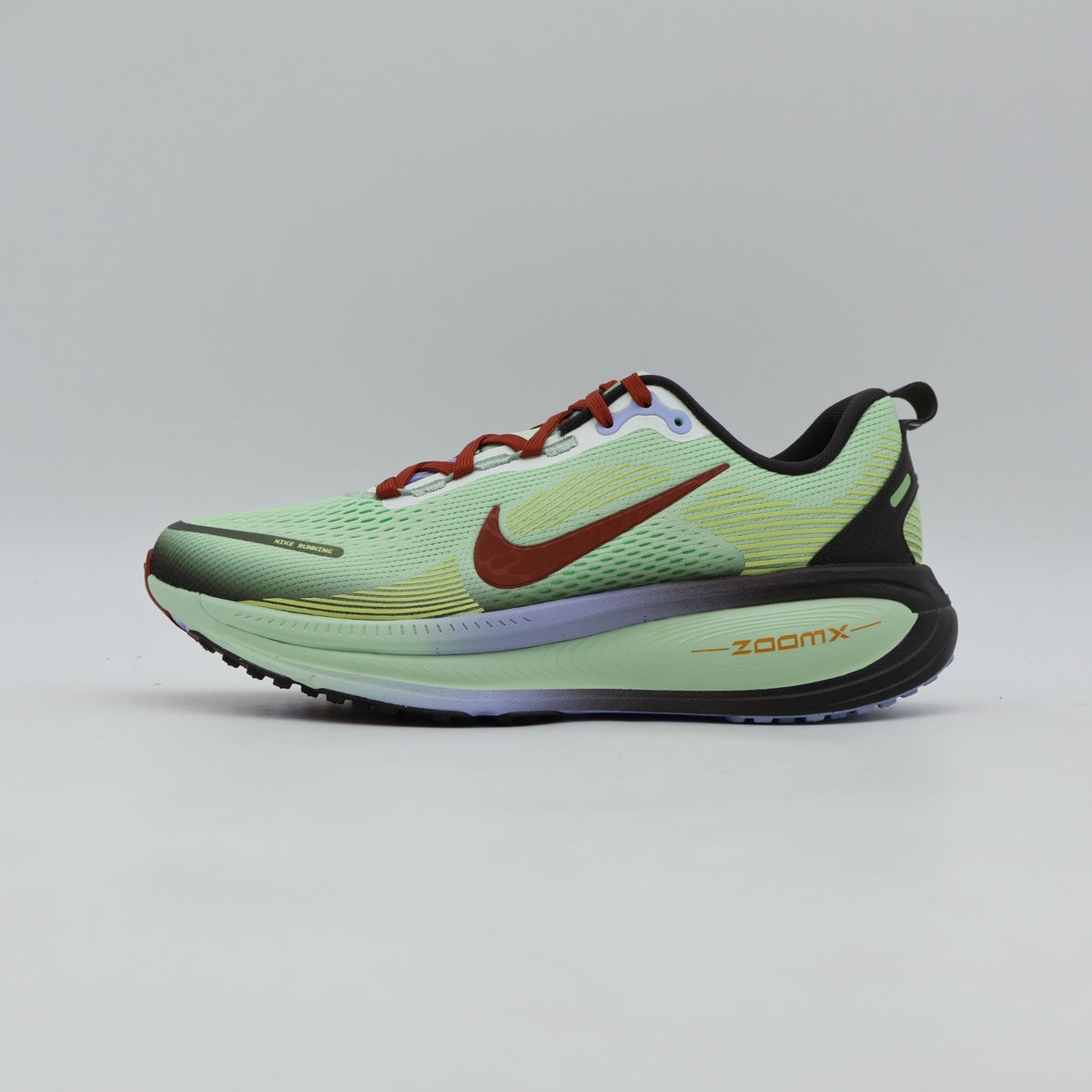 IW1250-398 Nike Vomero 18 SE "Frosted Spruce/Tar" (Men's)