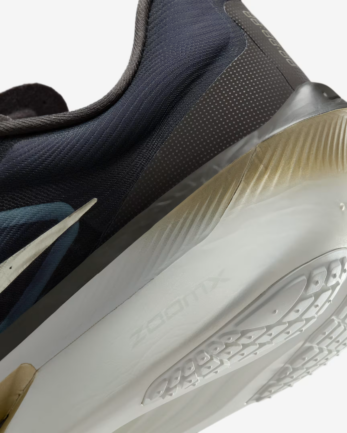 HQ3043-200 Nike Zoom Fly 6 Jakob Ingebrigtsen (Men's)