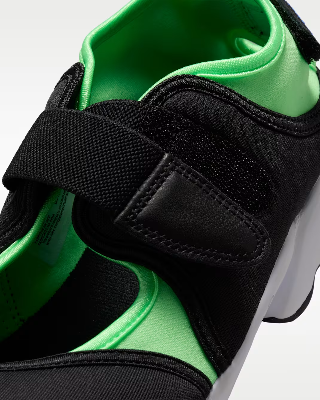 IV6058-001 Nike Air Rift NEO "Black/Old Royal" (Women's)