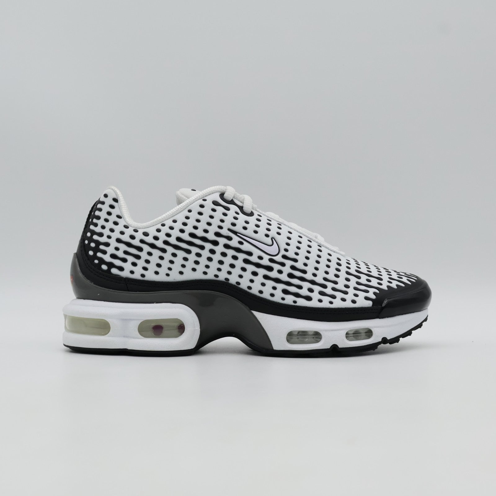 HQ2197-100 Nike Air Max Plus 7 White Black (Men's)