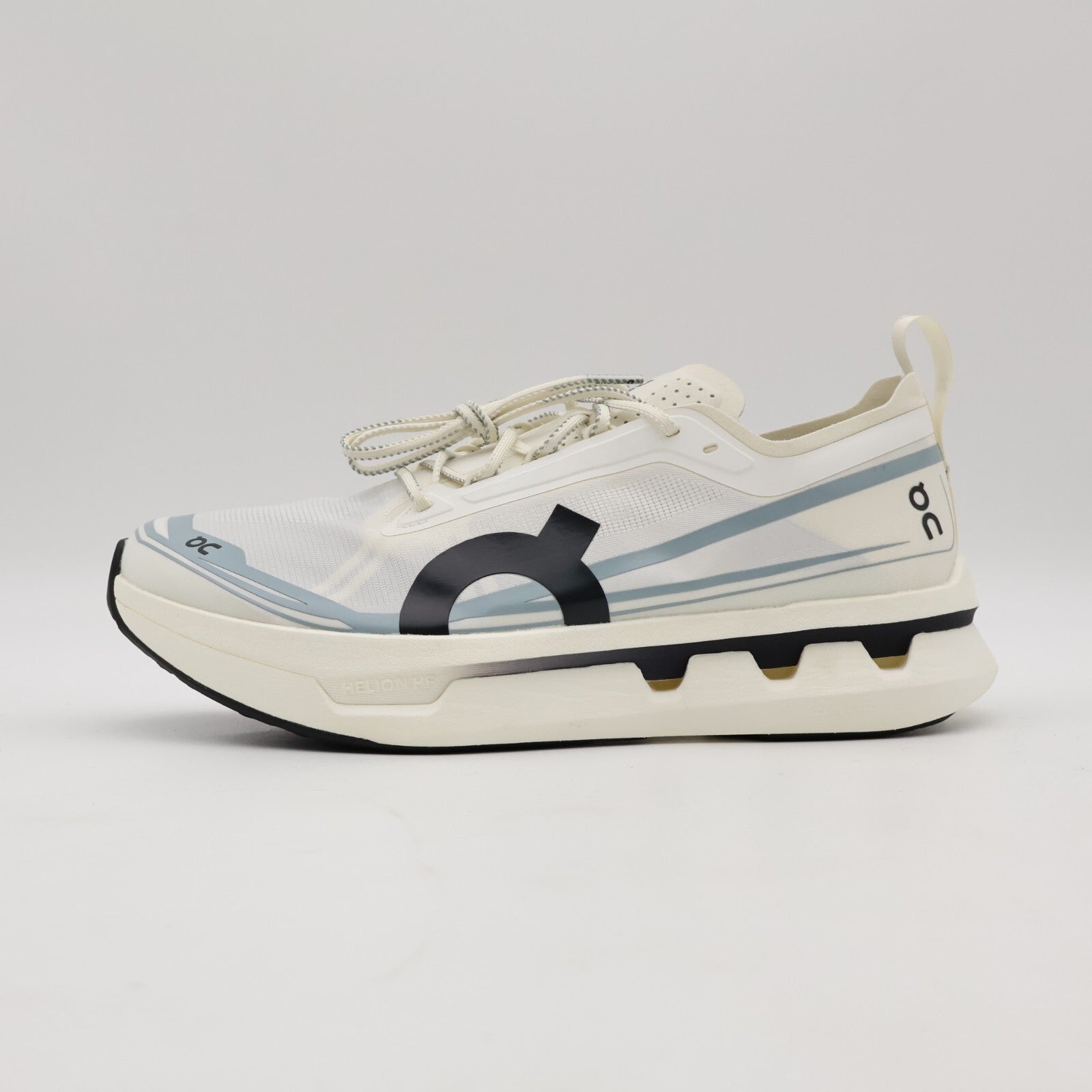 3ME30720813 Dover Street Market (DSM) Ã On Cloudboom Zone White (Men's)