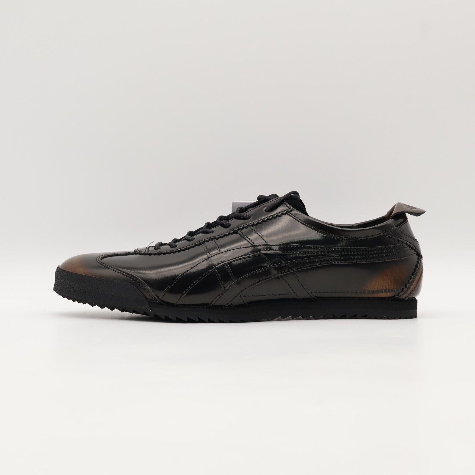 1181A597-001 Onitsuka Tiger NIPPON MADE MEXICO 66 DELUXE BLACK PURE (Men's)