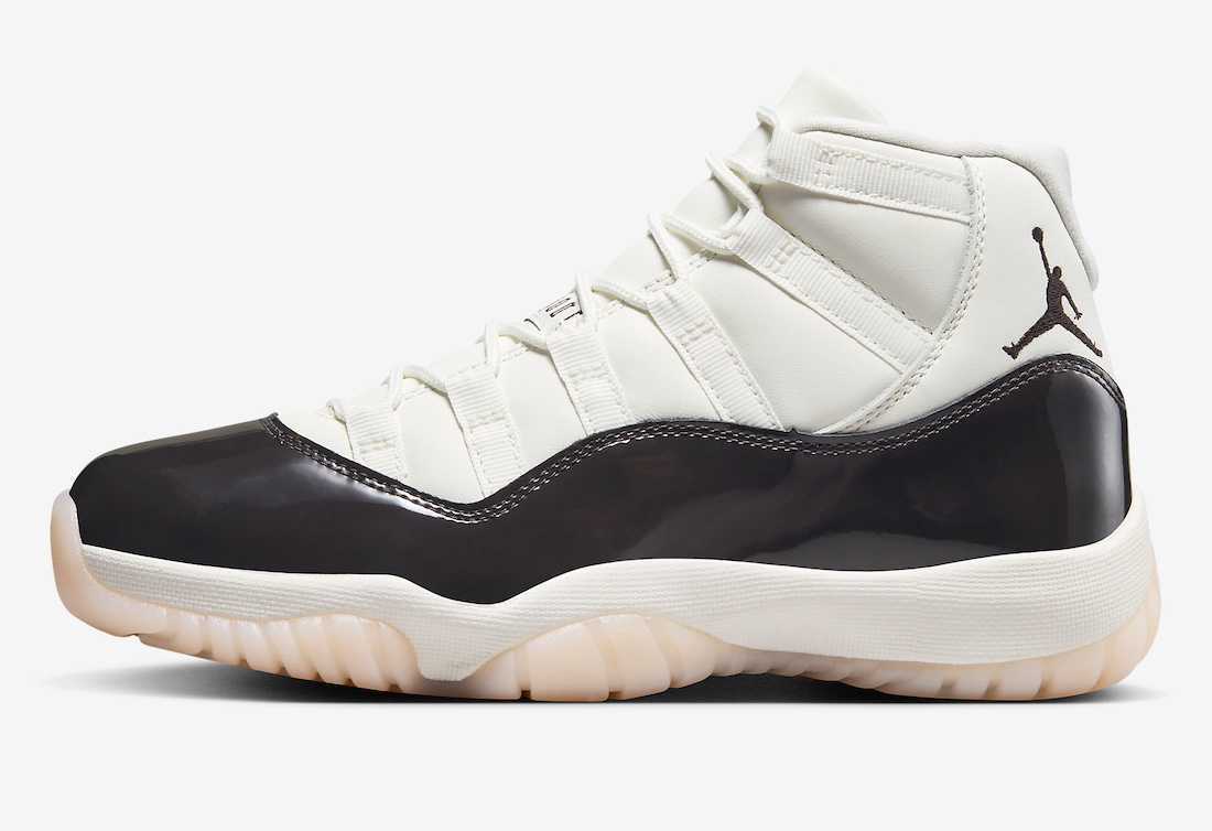 AR0715-101 Nike Air Jordan 11 Retro Neapolitan (Women's)