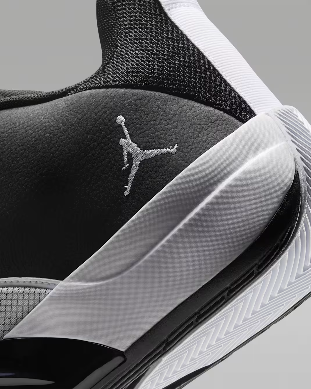 IQ6583-001 Nike Jordan All Game "Black/White" (Men's)