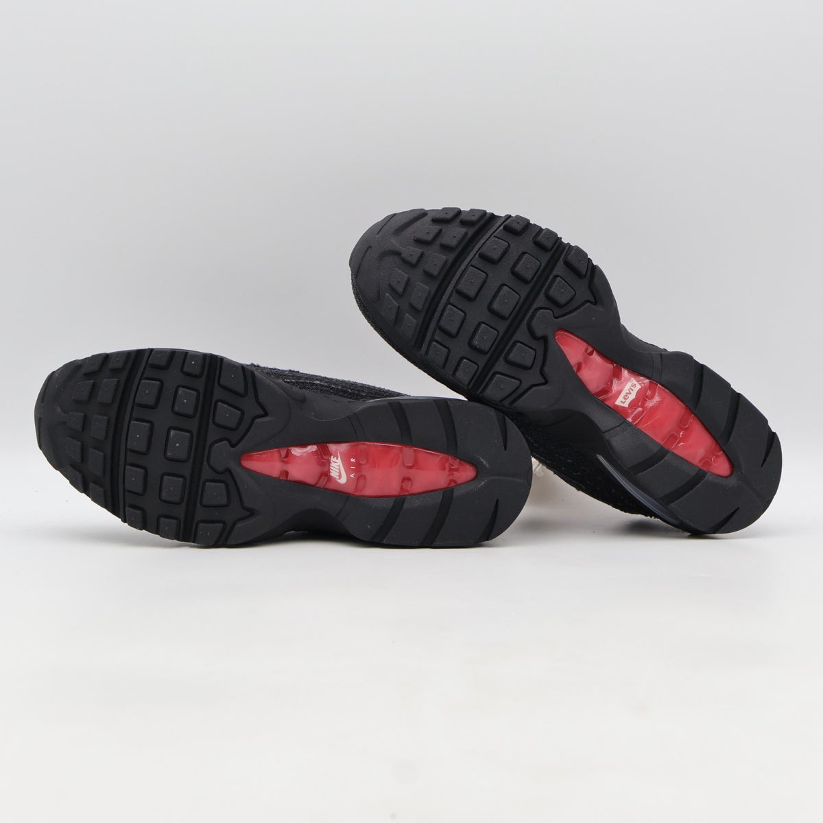 HM4743-001 Levi's Nike Air Max 95 OG Denim Black (Men's)