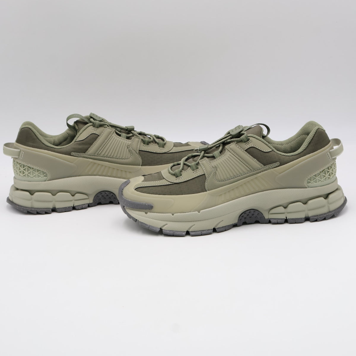 HJ4646-300 Nike Zoom Vomero 5 Roam Silver Sage Spruce Fog (Men's)