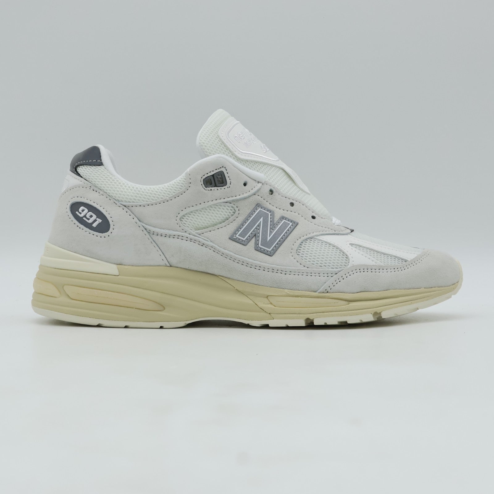 U991OW2 New Balance 991V2 Wind Chime (Men's)